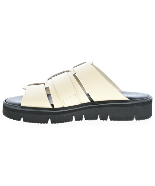 BEAUTIFUL SHOES รองเท้าแตะ