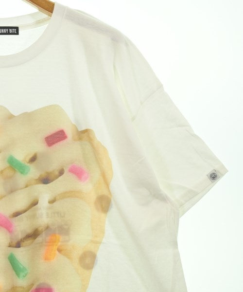 little sunny bite เสื้อยืด/เสื้อท็อปส์