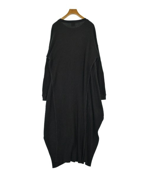 Baserange ชุดเดรส