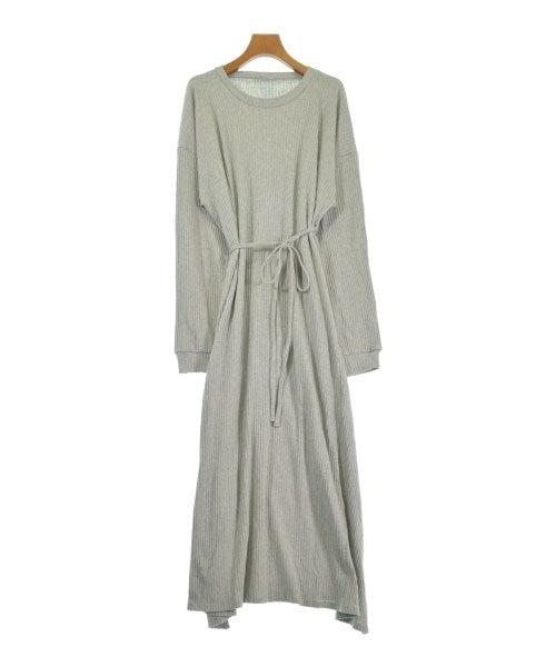 Baserange ชุดเดรส