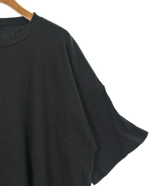 Baserange เสื้อยืด/เสื้อท็อปส์