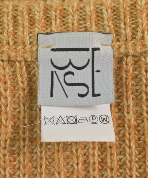 Baserange เสื้อกันหนาว