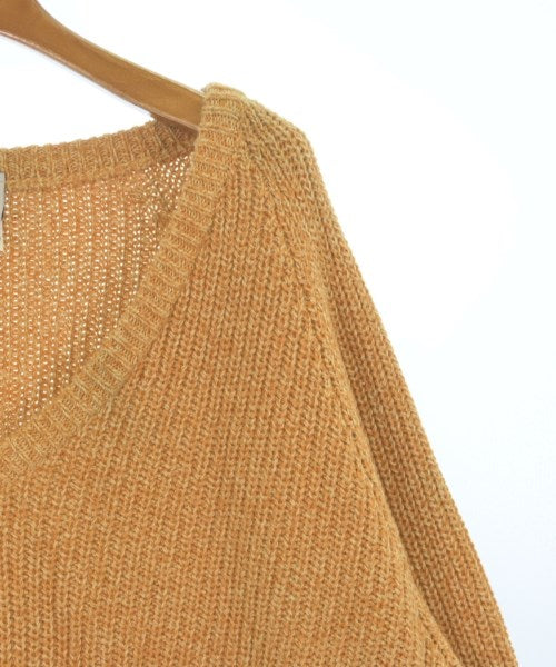 Baserange เสื้อกันหนาว