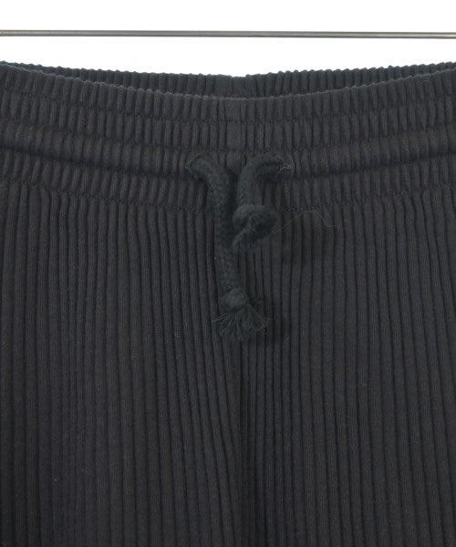 Baserange กางเกง อื่น