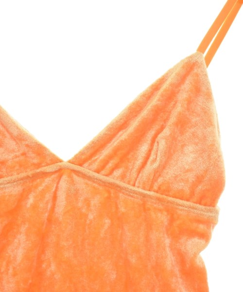 Baserange เสื้อสายเดี่ยว