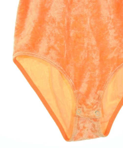 Baserange เสื้อสายเดี่ยว