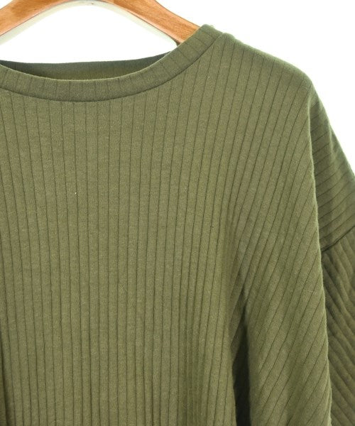 Baserange เสื้อยืด/เสื้อท็อปส์