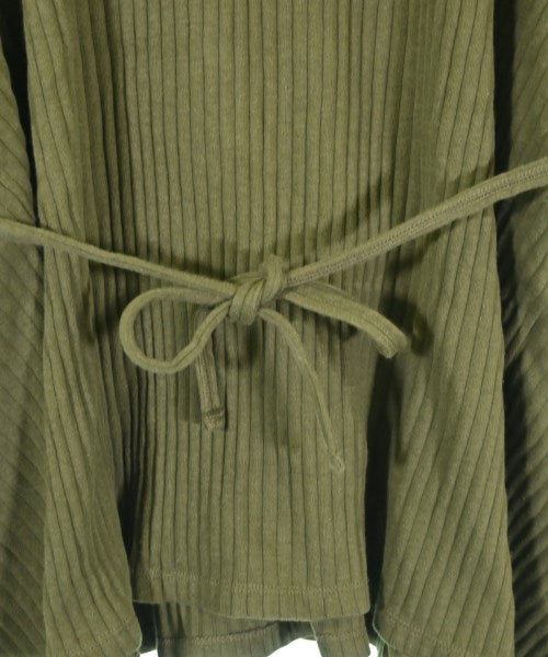 Baserange เสื้อยืด/เสื้อท็อปส์