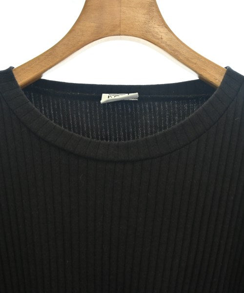 Baserange เสื้อยืด/เสื้อท็อปส์