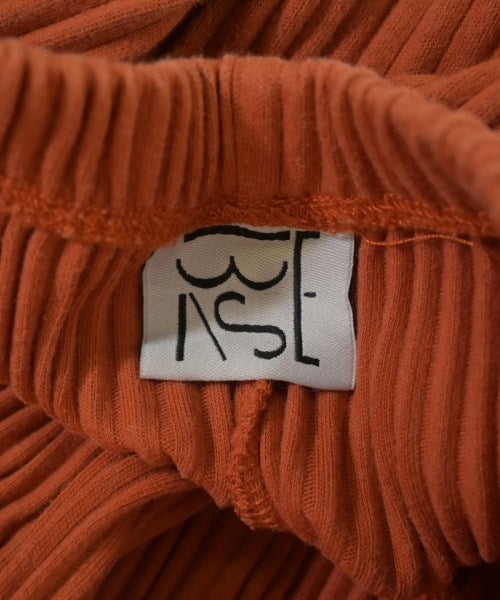 Baserange กางเกง อื่น