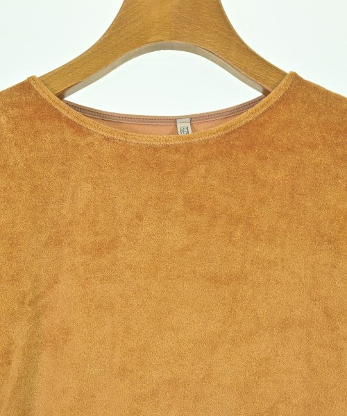 Baserange เสื้อยืด/เสื้อท็อปส์
