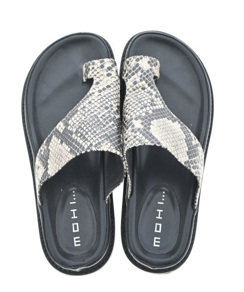 MOHI รองเท้าแตะ