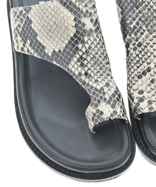 MOHI รองเท้าแตะ