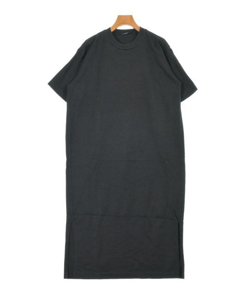 YLEVE ชุดเดรส