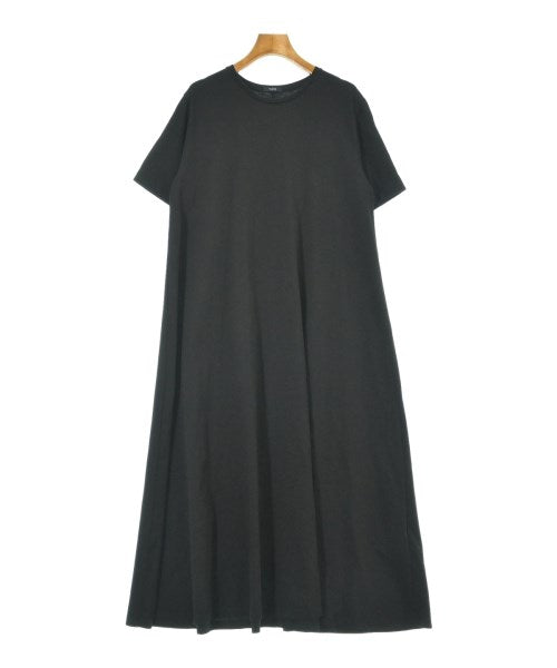 YLEVE ชุดเดรส