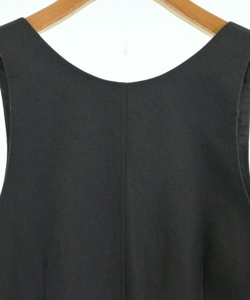 YLEVE ชุดเดรส