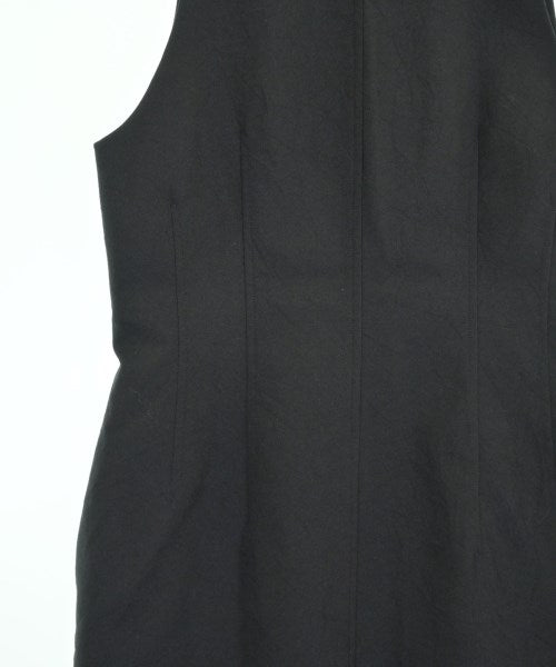 YLEVE ชุดเดรส