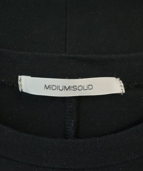 MIDIUMISOLID เสื้อยืด/เสื้อท็อปส์