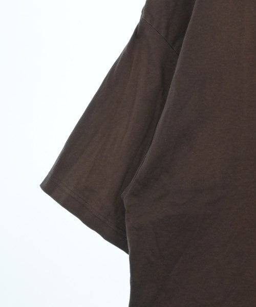 MIDIUMISOLID เสื้อยืด/เสื้อท็อปส์