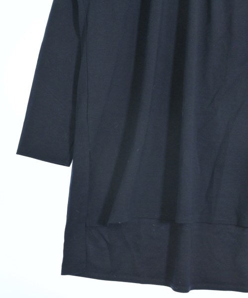 MIDIUMISOLID เสื้อยืด/เสื้อท็อปส์