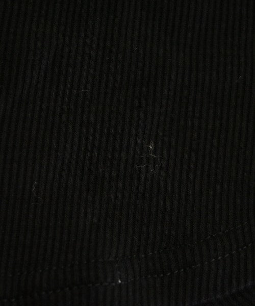 MIDIUMISOLID เสื้อยืด/เสื้อท็อปส์