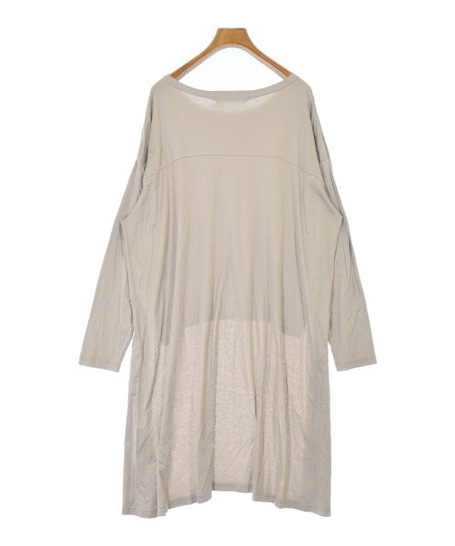 MIDIUMISOLID เสื้อยืด/เสื้อท็อปส์