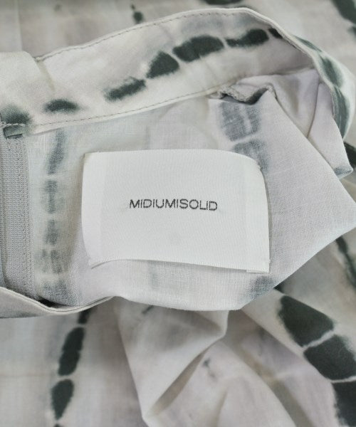 MIDIUMISOLID เสื้อสตรี
