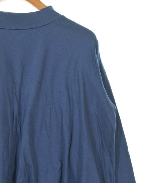 MIDIUMISOLID เสื้อยืด/เสื้อท็อปส์