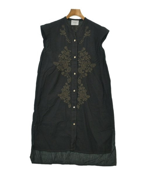 MIDIUMISOLID เสื้อลำลอง