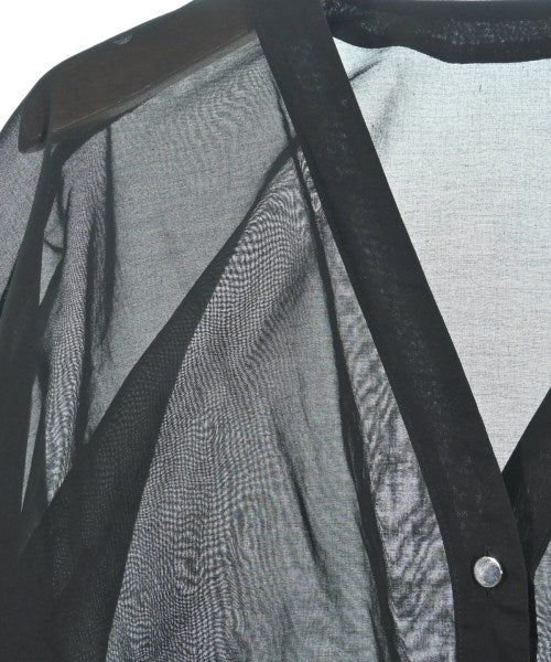 MIDIUMISOLID เสื้อสตรี
