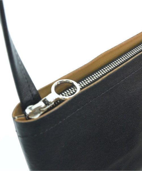 Aeta กระเป๋าสะพาย