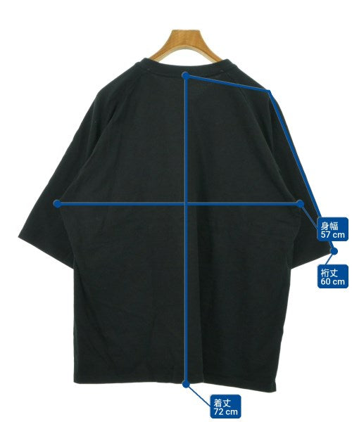 is-ness เสื้อยืด/เสื้อท็อปส์