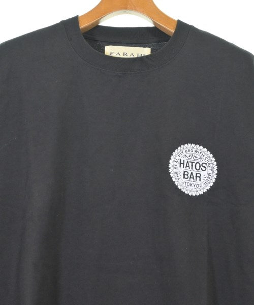 is-ness เสื้อยืด/เสื้อท็อปส์