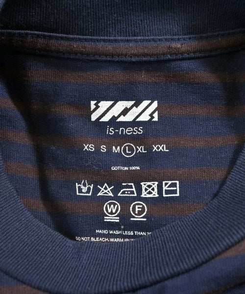 is-ness เสื้อยืด/เสื้อท็อปส์