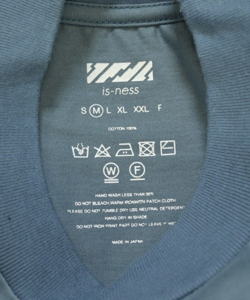 is-ness เสื้อยืด/เสื้อท็อปส์