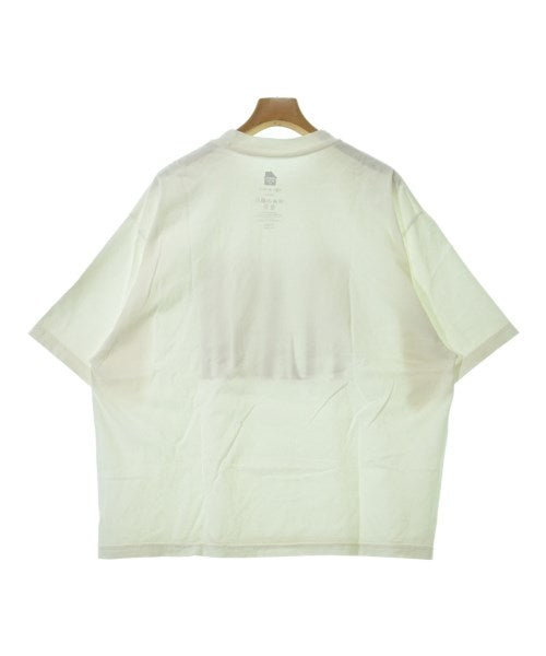 is-ness เสื้อยืด/เสื้อท็อปส์