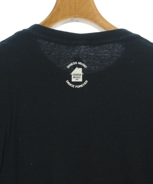 is-ness เสื้อยืด/เสื้อท็อปส์