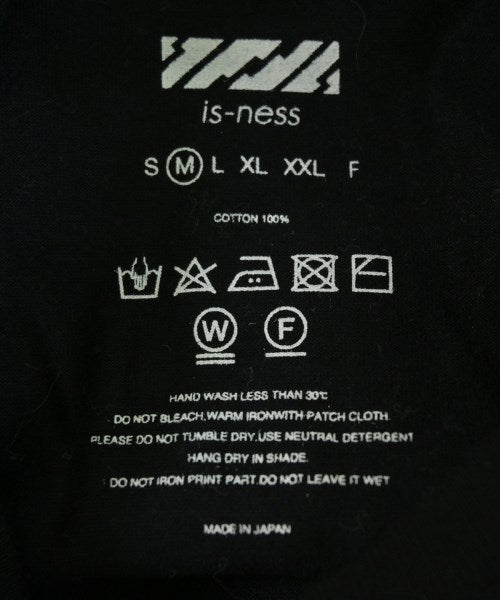 is-ness เสื้อยืด/เสื้อท็อปส์