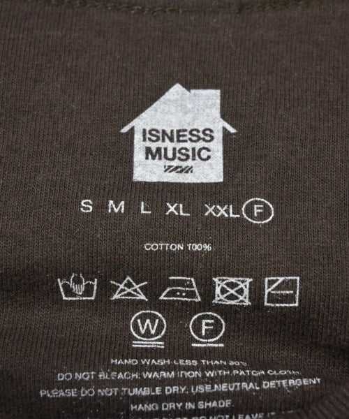 is-ness เสื้อยืด/เสื้อท็อปส์