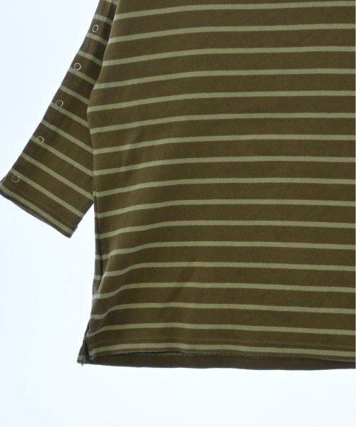 R JUBILEE เสื้อยืด/เสื้อท็อปส์