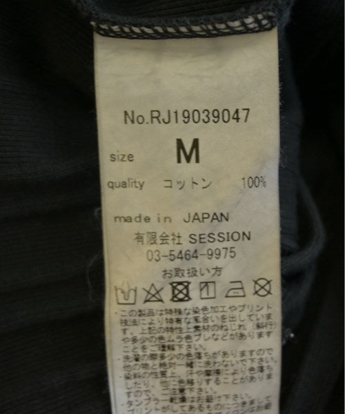R JUBILEE เสื้อยืด/เสื้อท็อปส์