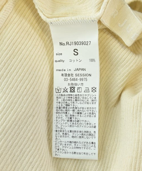 R JUBILEE เสื้อยืด/เสื้อท็อปส์