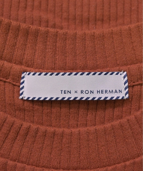 TEN เสื้อยืด/เสื้อท็อปส์