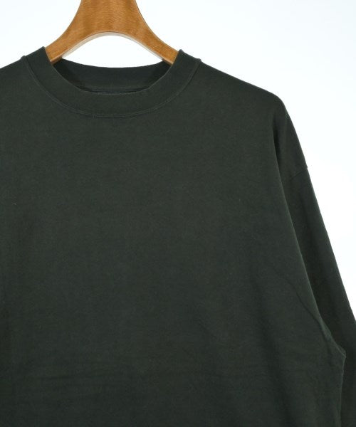 unfil เสื้อยืด/เสื้อท็อปส์