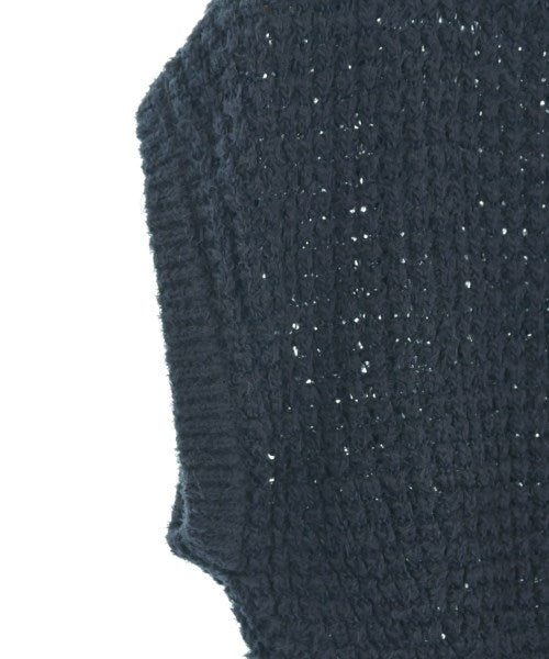 unfil เสื้อกั๊ก