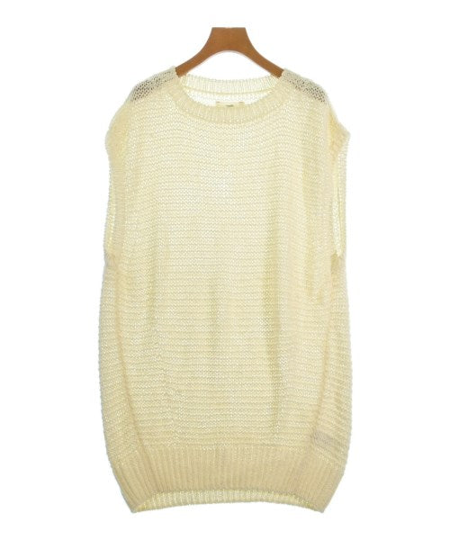 unfil เสื้อแขนกุด