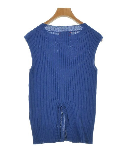 unfil เสื้อแขนกุด