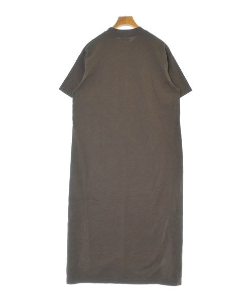 unfil ชุดเดรส