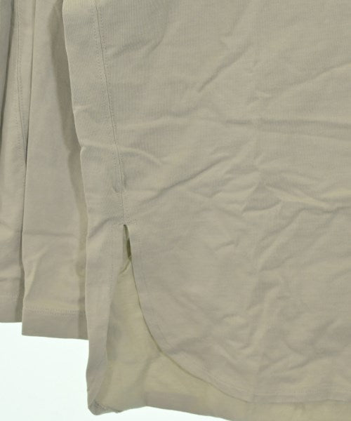 unfil เสื้อยืด/เสื้อท็อปส์