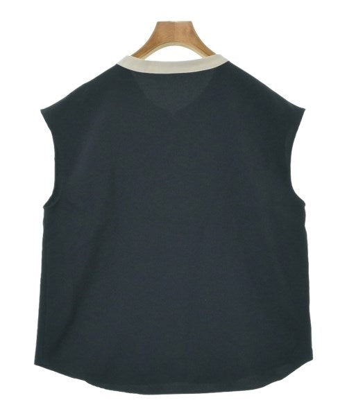 TONAL เสื้อสตรี